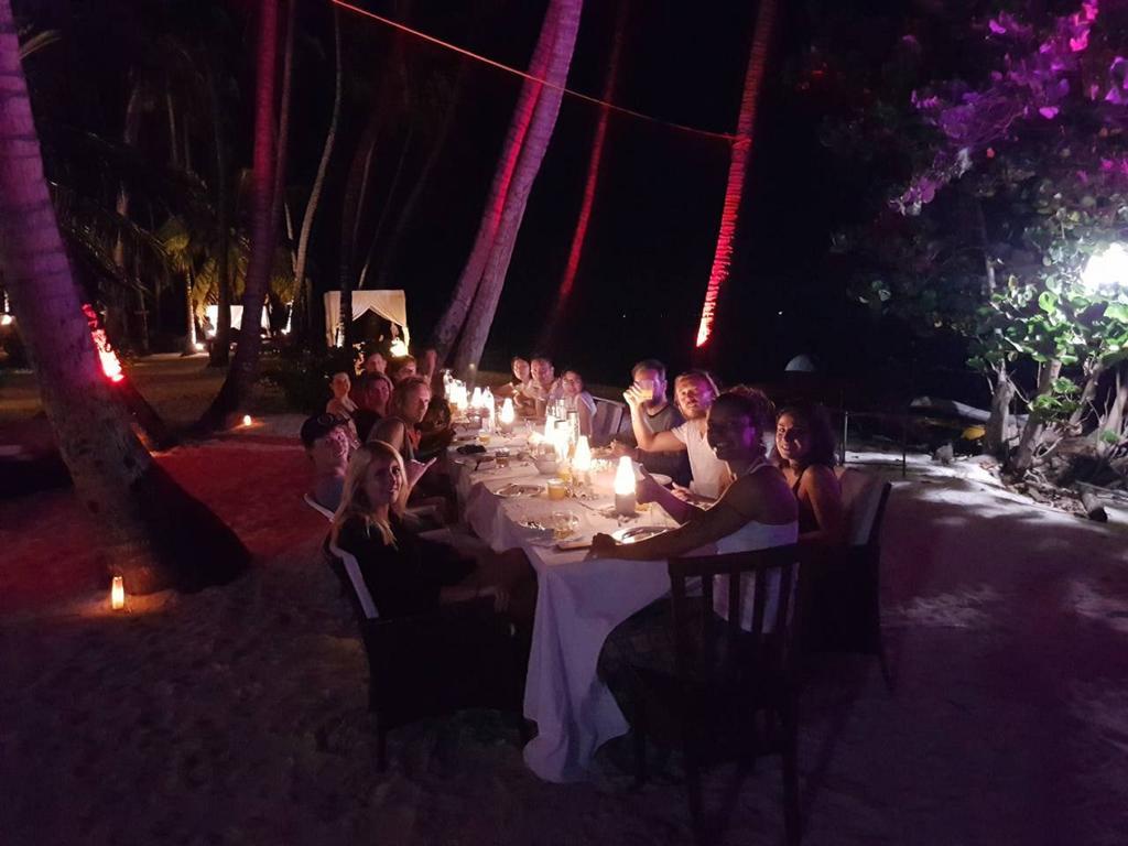 Hotel Batuta Maldives Surf View Thulusdhoo Exterior foto