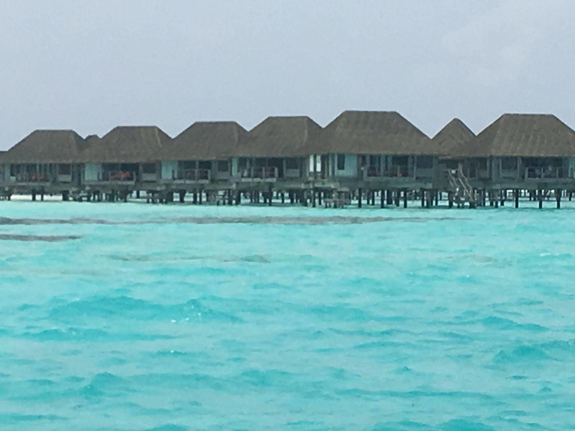 Hotel Batuta Maldives Surf View Thulusdhoo Exterior foto