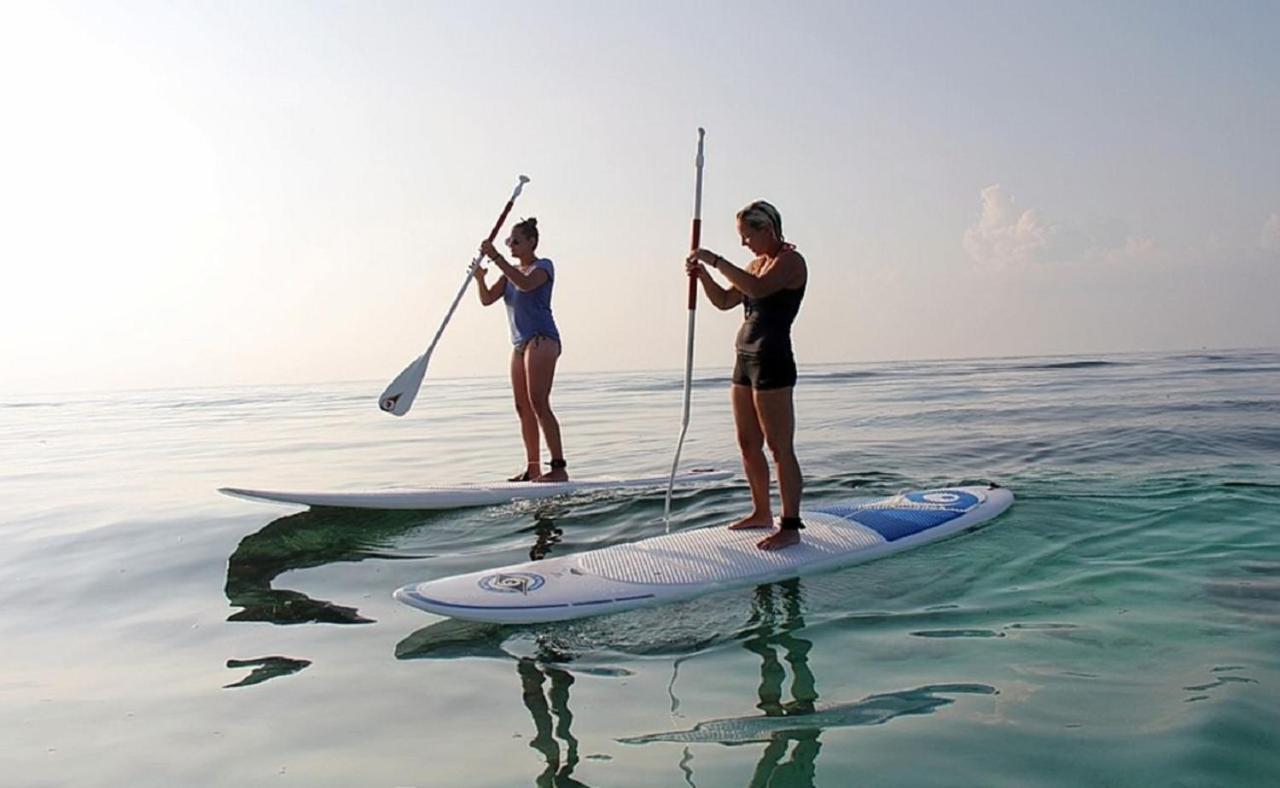 Hotel Batuta Maldives Surf View Thulusdhoo Exterior foto